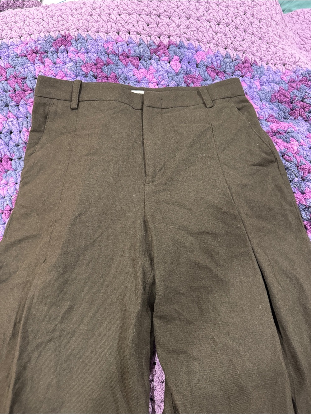 Vince Wide-Leg Pants in Dark Brown